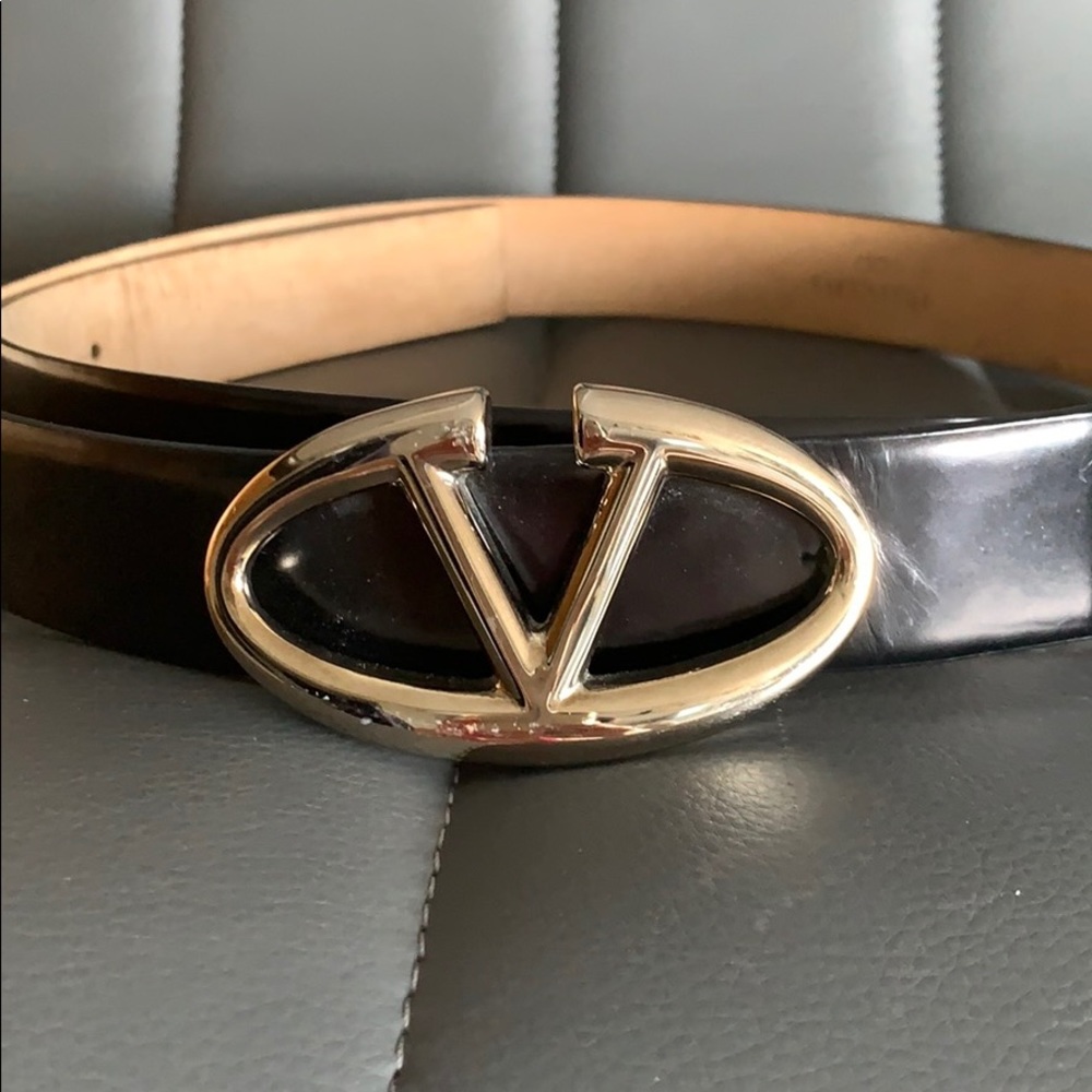 Valentino Garavani patent leather belt authentic